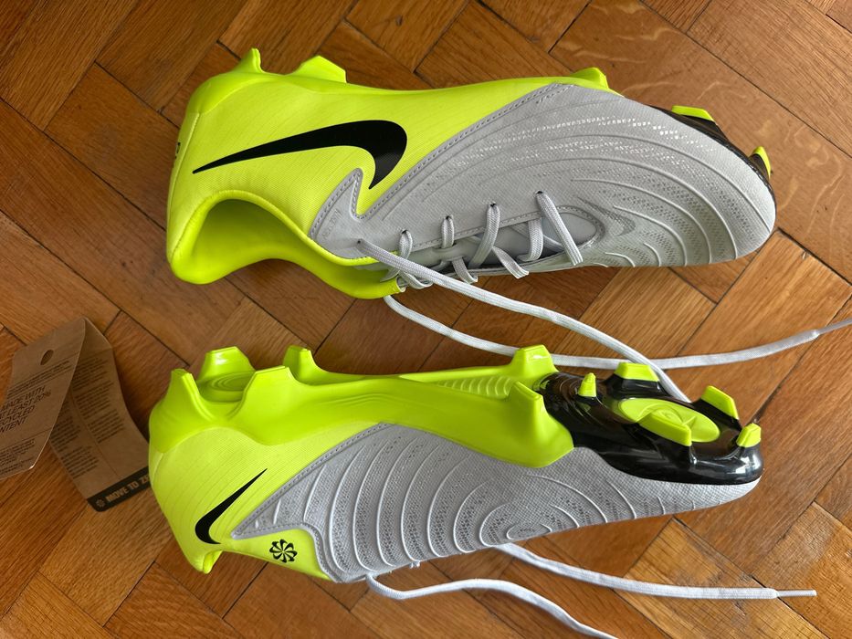 Мъките бутонки  Nike PHANTOM GX II PRO