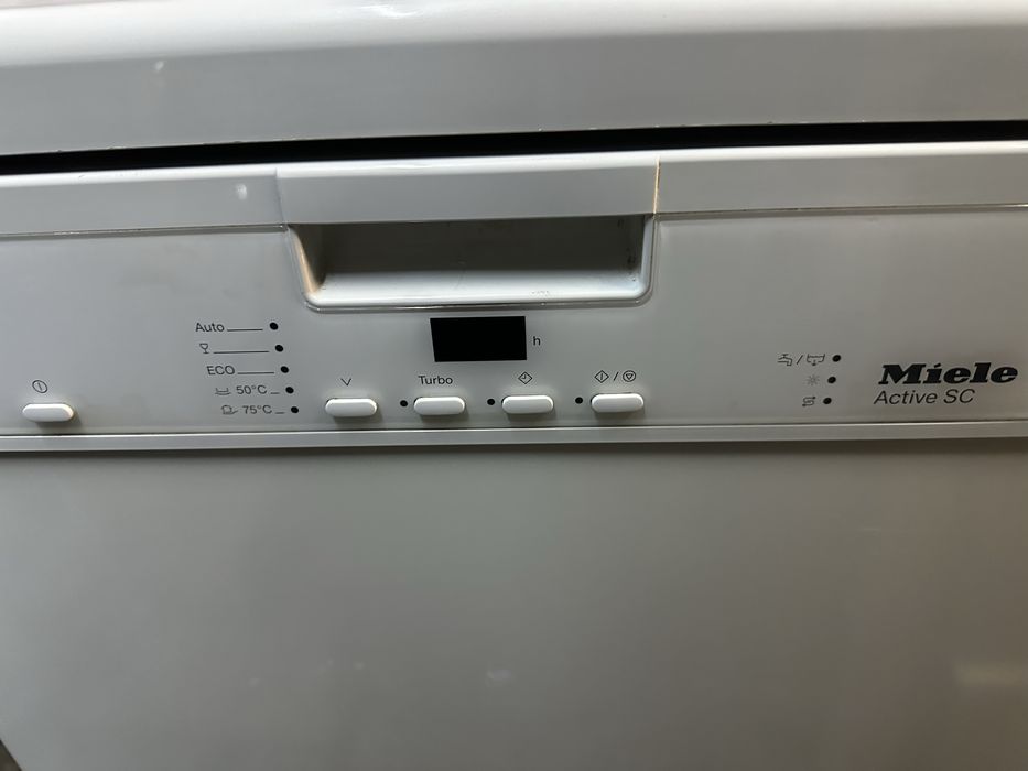 Съдомиялна машина Миеле/Miele