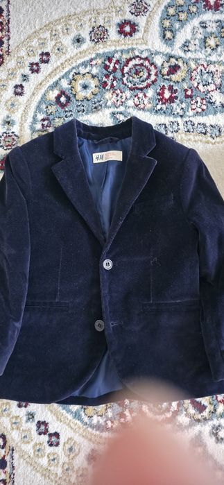 Продам костюм для мальчика
