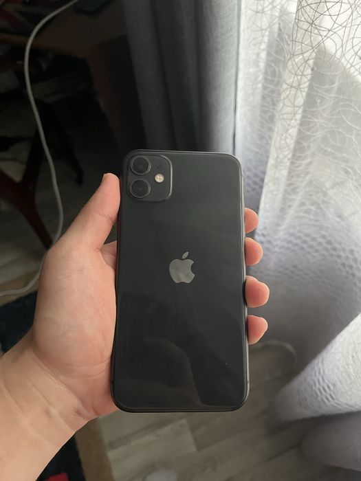 Продам Iphone 11