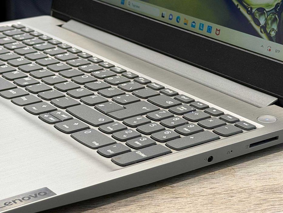 Lenovo IdeaPad 3 15IIL05 – Intel Core i5 / 8GB RAM