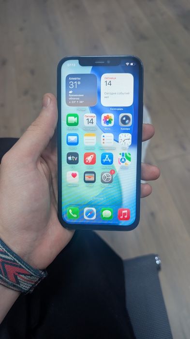 Iphone 12 синего цвета