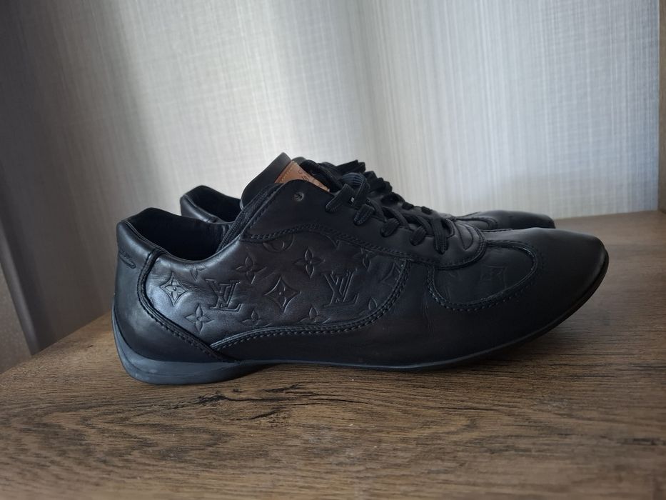 LOUIS VUITTON мъжки обувки 41 номер.
