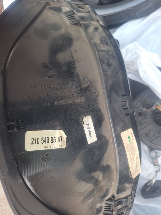 Продам приборку на мерс w210 m112