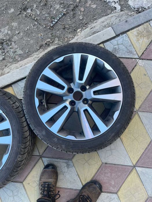 диски и покрышки 215/45/R17