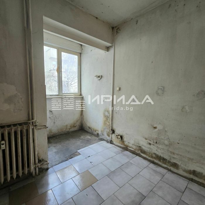 Тристаен апртамент в Банишора