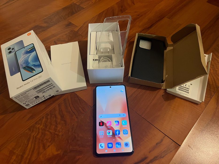 Xiaomi Redmi Note 12 Pro 5G / 128 GB + Accesorii