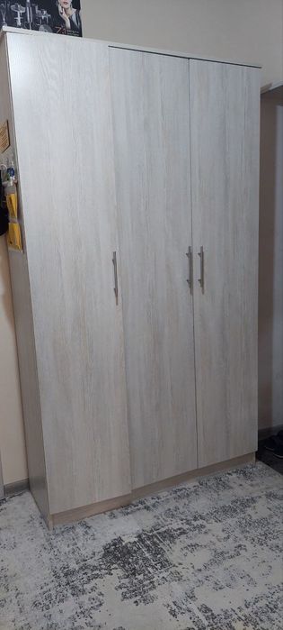 Шкаф для прихожей