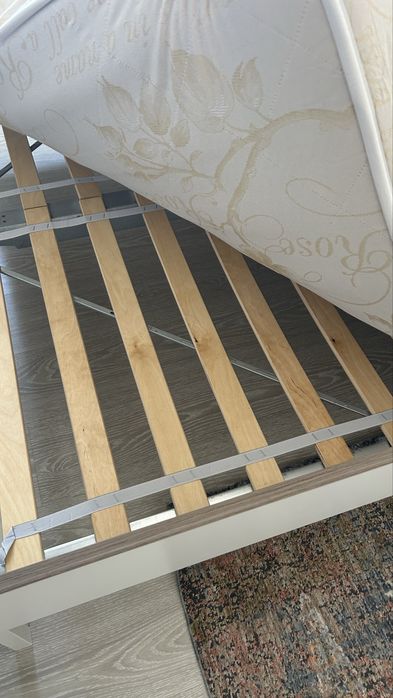 Продам кровать + матрас