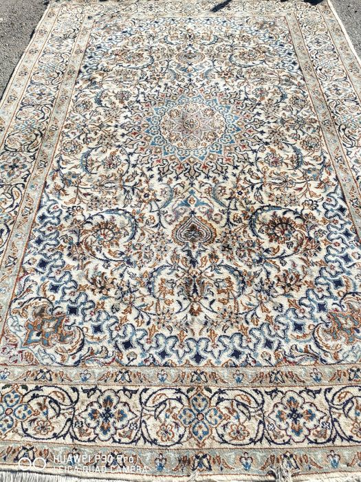 Ръчно Тъкан Оригинален Персийски (Nain) Килим