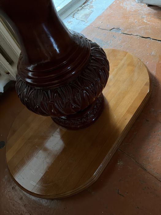 Продам деревянный стол