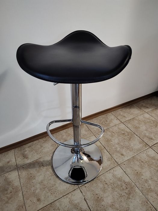 Бар столове еко кожа и метал, 8 броя, цена за 1 бр. 80 лв.