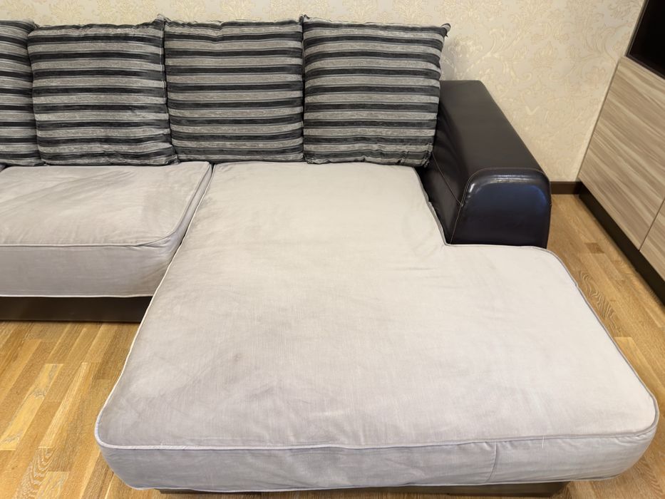 Диван угловой, 3,2 м