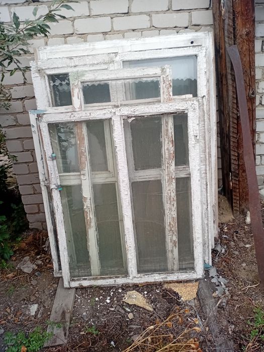 Окна деревянные б/у по 500, и по 2000