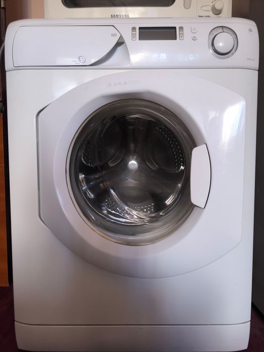 Кир машинка Hotpoin Aristot 7kg