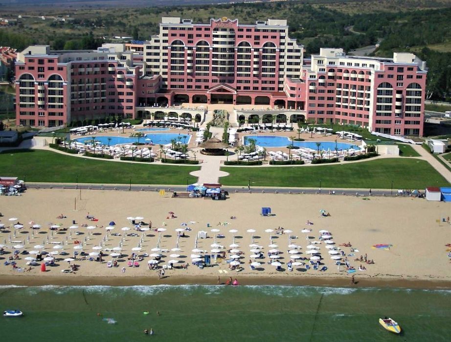 Продава се Двустаен апартамент в к.к. Слънчев бряг - 81 кв.м за 1000 €/кв.м - Снимка #10