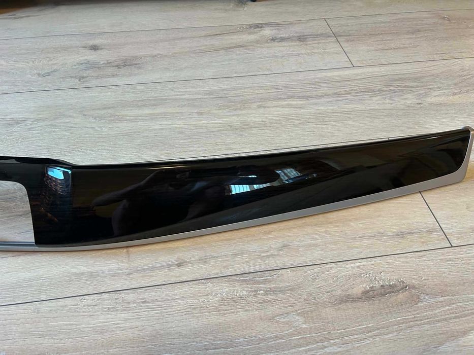 Интериорни лайсни за BMW F10