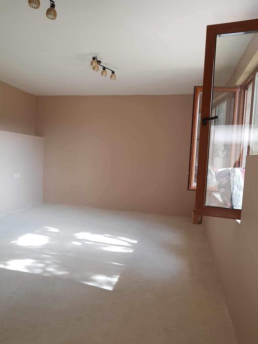 Продава се Къща в с. Янково, Област Шумен - 300 кв.м за 277 €/кв.м - Снимка #3