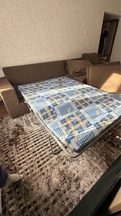Продаю СРОЧНО раскладной диван 3,7 метр