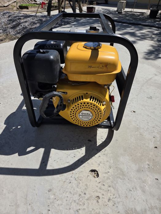Продам мотопомпу Texa