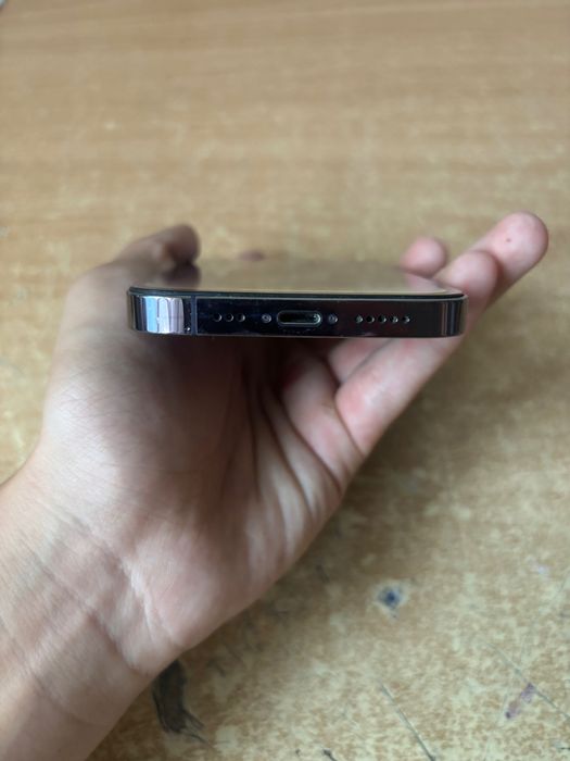Продам айфон 14 про IPhone 14 pro