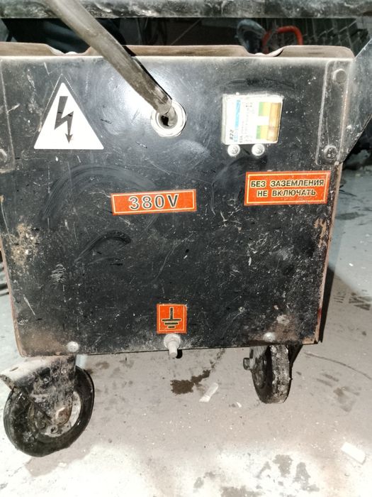 Продам Сварочный аппарат на 380в