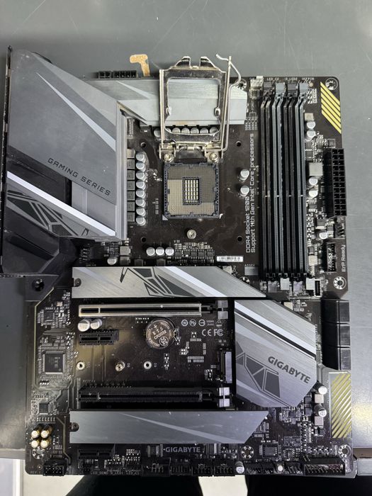 Материнская плата