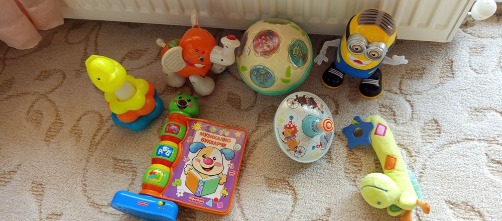 Музикални детски играчки