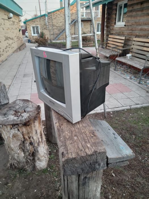 Телевизор.