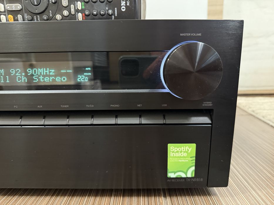 Onkyo TX-NR818 resiver