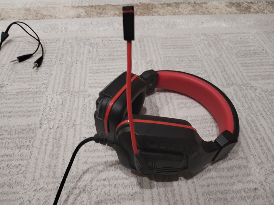 Наушники продам новая