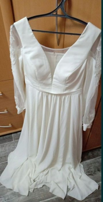 Белое свадебное платье