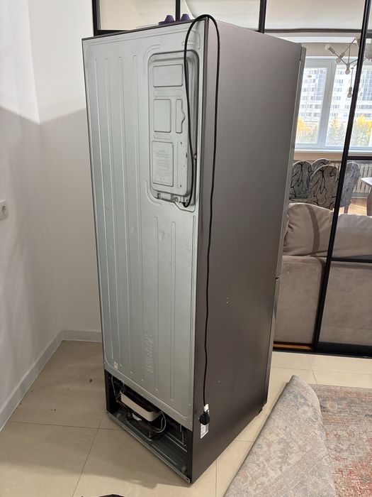 Холодильник Samsung