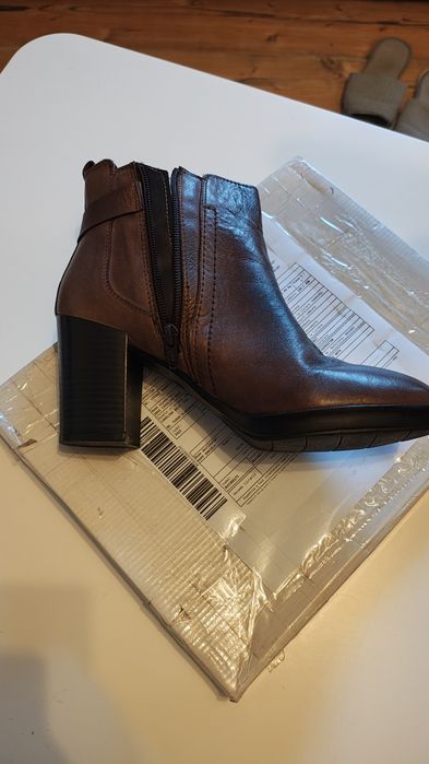 Ghete dama piele