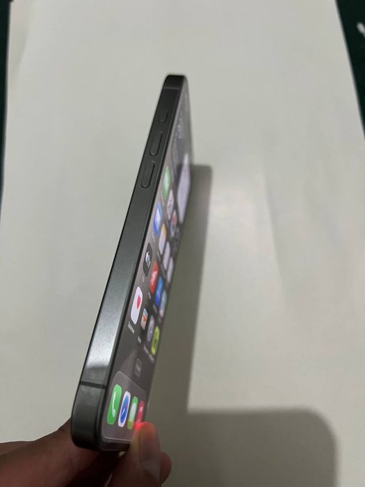 Iphone 15 pro LLA  128Gb