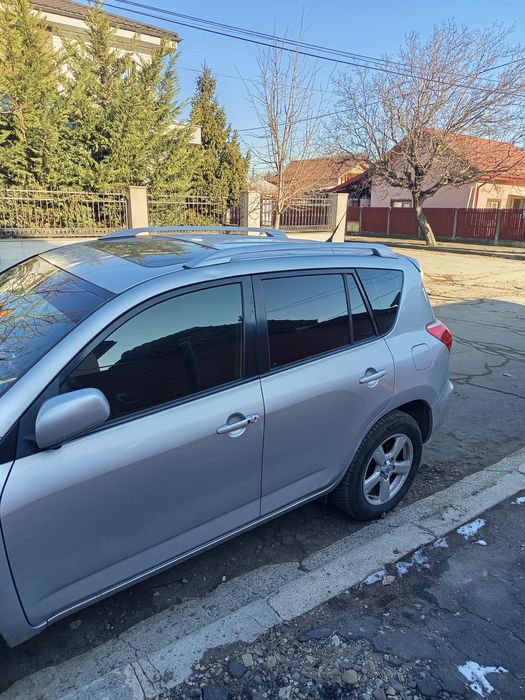 Vând Toyota RAV4  diesel an 2007 CC 2200 136 CP