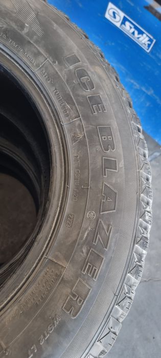 Шины зимние шипованные 265/65R18