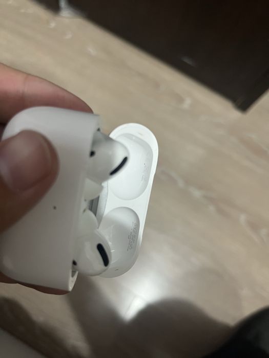 Оригинальные AirPods Pro 2, полностью рабочие