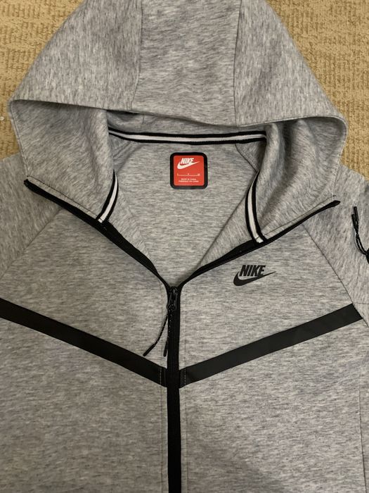 Прадам Nike Tech Fleece размер S