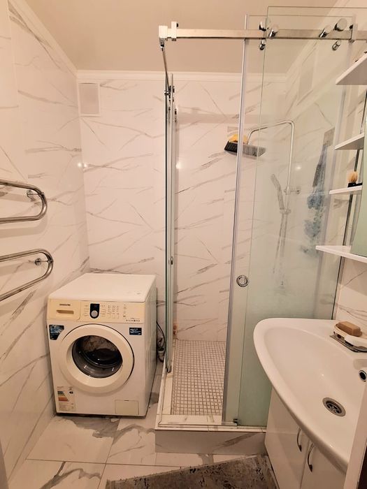 Продаётся 3 комн Диана кирпич