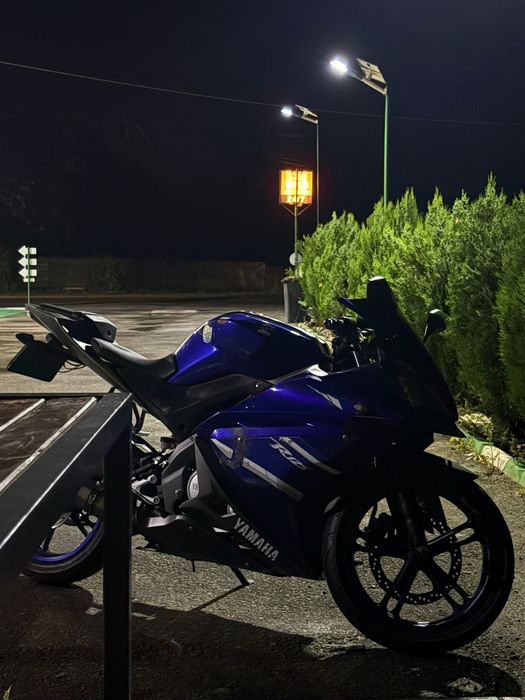 Vând Yamaha yzf r125