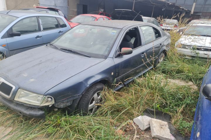 Macara geam fata dreapta electrica Skoda Octavia prima generatie (fac