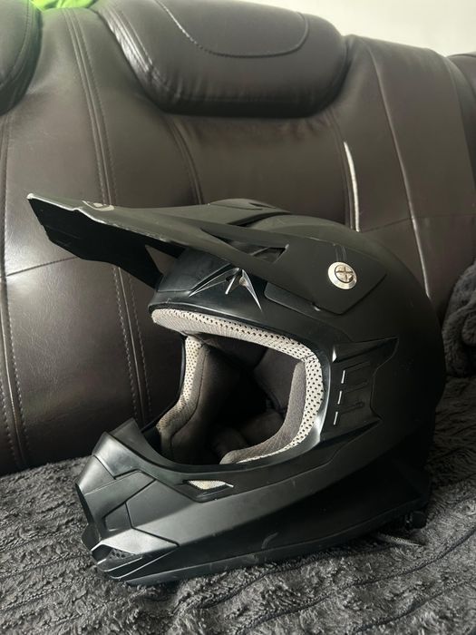 Vând casca NZI  motocross/ bicicleta