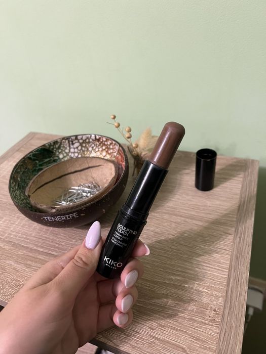 Контуриращ стик на  Kiko Milano-202