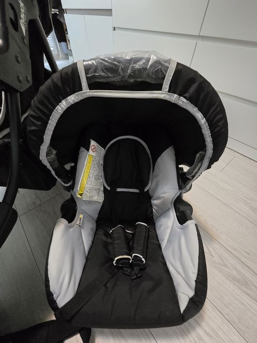 Количка Hauck в комплект с чанта и два зимни чувала