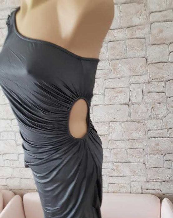 Rochie Kardashians,mar XS cred ca merge si S