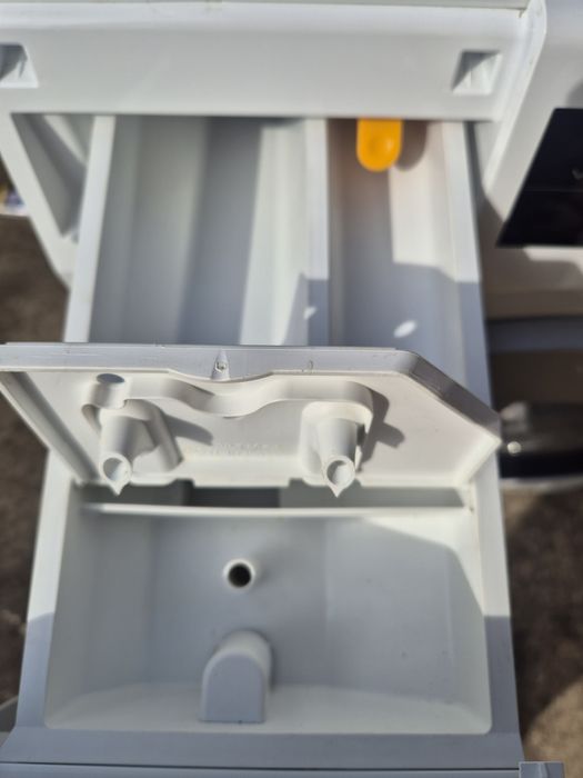 Пералня Miele W1