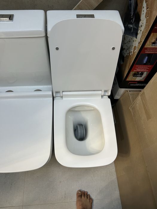 Продам унитаз новый