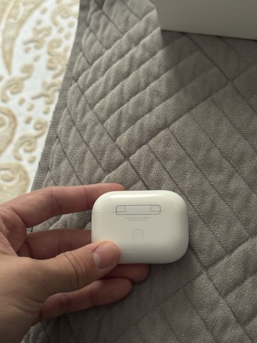 продам кейс от эйр подс про 2