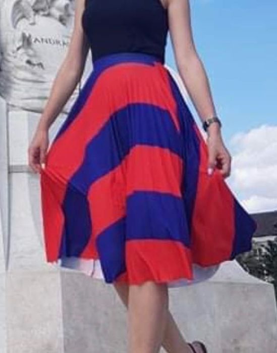 Дамска пола Bershka